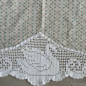 Vintage handmade Table Runner Embroidered & Crochet 23”x 57” Multicolor